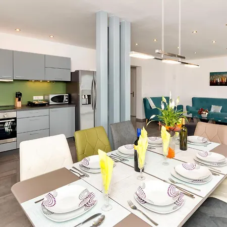 Gorgeous In With Kitchen *